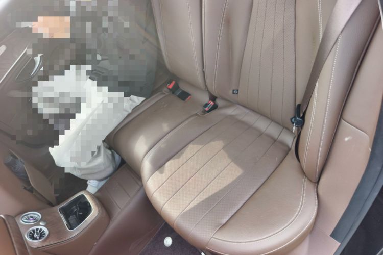 Used Mercedes-Benz E-Class 2022 Revised Version E 300 L Fashion Edition Left Rear Seat