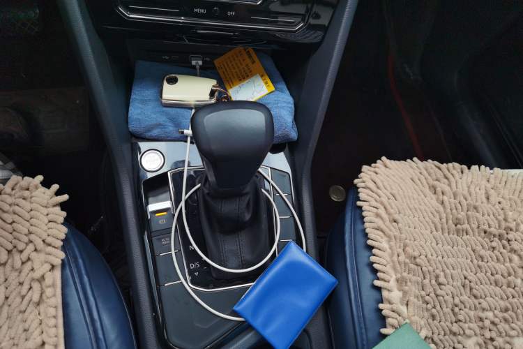 Used Volkswagen Tiguan L 2022 330TSI Automatic Two-Wheel Drive Smart Edition Gear Lever