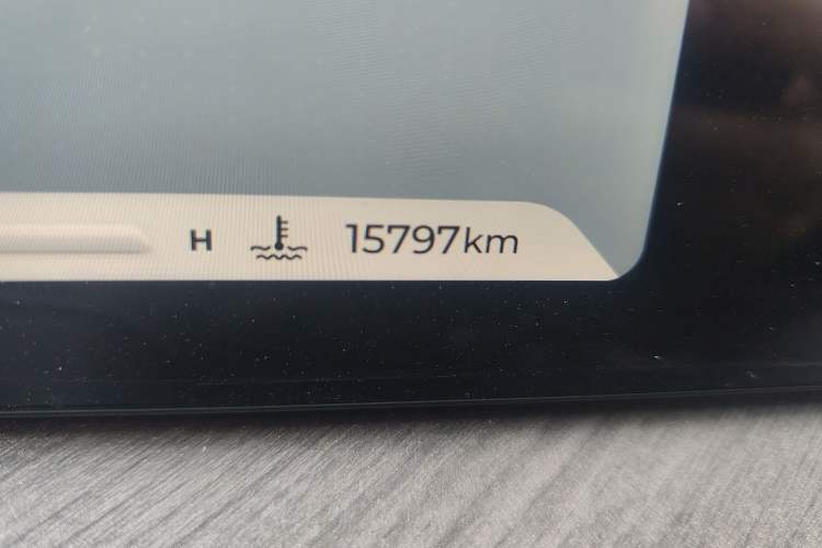 Used Chery Tiggo 9 2025 2.0T Dual-Clutch Two-Wheel Drive Luxury Edition 5 Seats