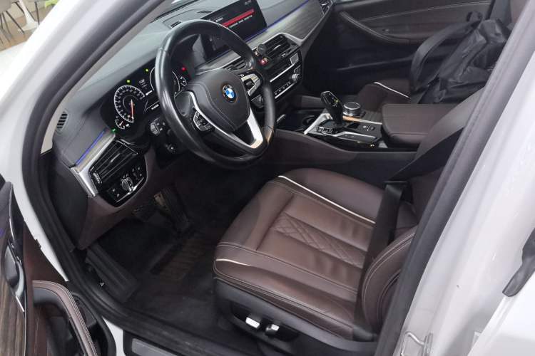 Used BMW 5 Series New Energy 2019 530Le Luxury Package Left Front Seat