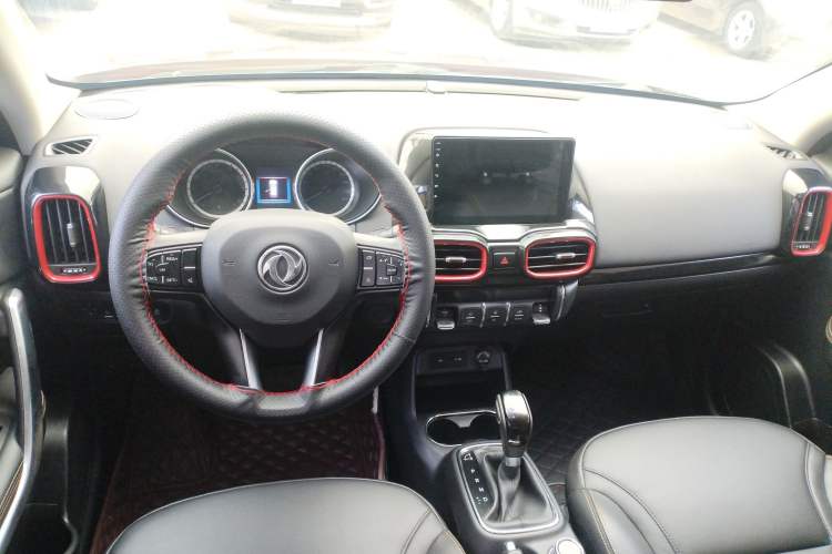 Used Dongfeng Aeolus AX4 2017 1.6L DCT Trendy Style Center Console