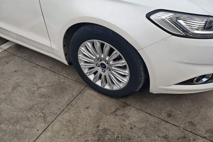 Used Ford Mondeo 2013 2.0L GTDi 200 Luxury Model
