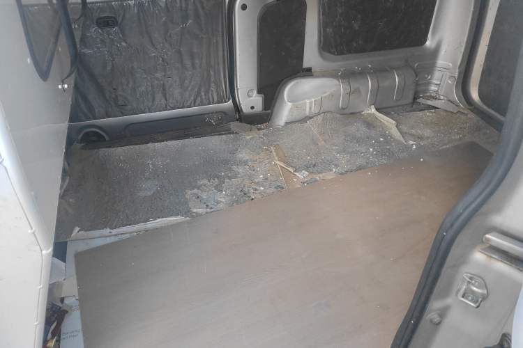 Used Wuling Hongguang V 2021 1.5L Jingqu Edition Enclosed-Window Vehicle LAR