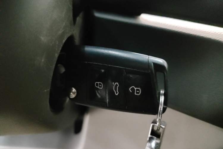 Used Volkswagen Tacqua 2020 1.5L Automatic Yue
