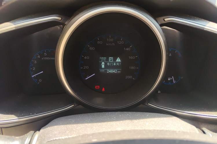 Used CHANGAN OSHAN CX70 2018 CX70T 1.5T Automatic Comfort Edition Instrument Cluster