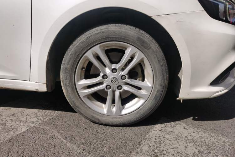 Used MG 6 2017 20T Manual Elite Smart Connect Version China V Standard Right Front Wheel Hub