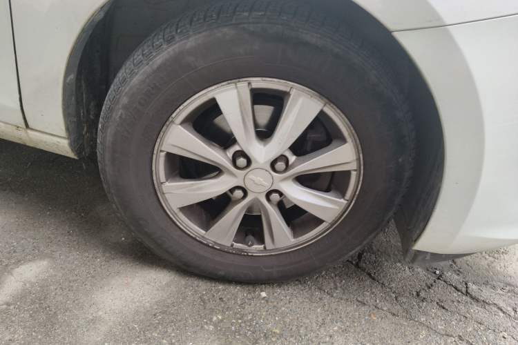 Used Chevrolet Sail 2015 Sail 3 1.3L Manual Ideal Edition Right Front Wheel Hub