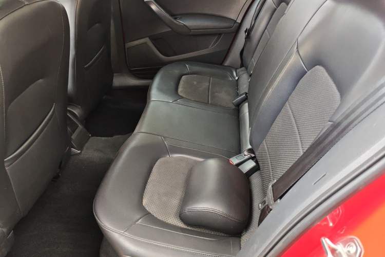 Used Skoda Rapid Spaceback 2014 1.6L Automatic Enjoyment Edition Left Rear Seat