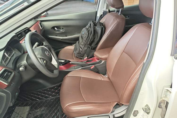 Used Nissan Lannia 2016 1.6L CVT Cool Edition Left Front Seat