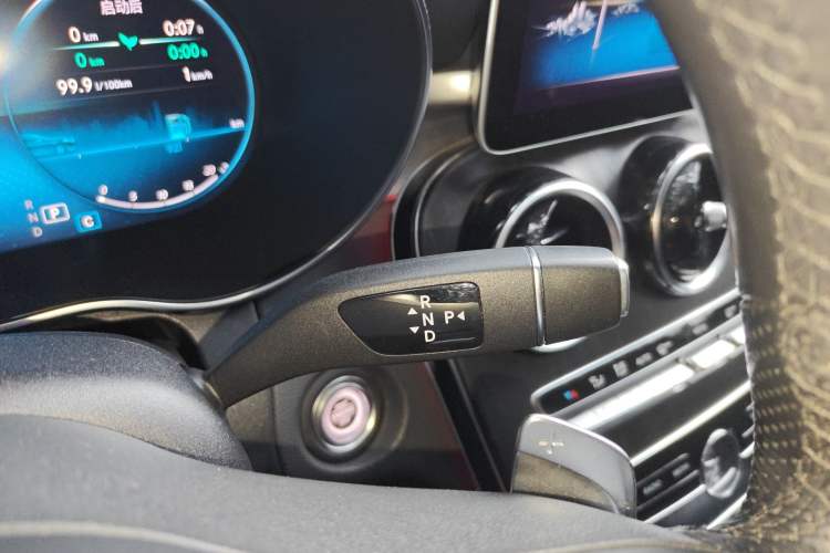 Used Mercedes-Benz C-Class 2020 Restyled C 260 L Sport Edition Gear Lever