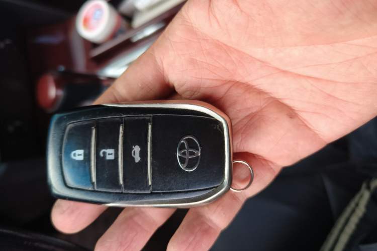 Used Toyota Camry 2012 2.5G Luxury Edition
