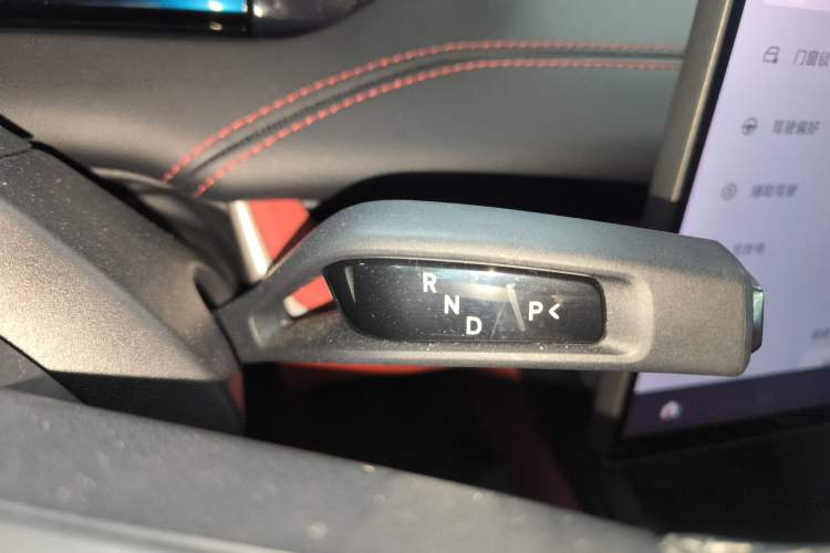 Used Xiaomi Auto SU7 2024 Four-Wheel Drive Ultra-Long Range Advanced Intelligent Driving Max Edition Gear Lever