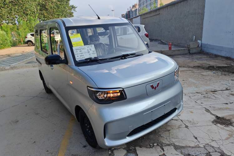 Used Wuling Zhiguang New Energy 2025 Standard Model