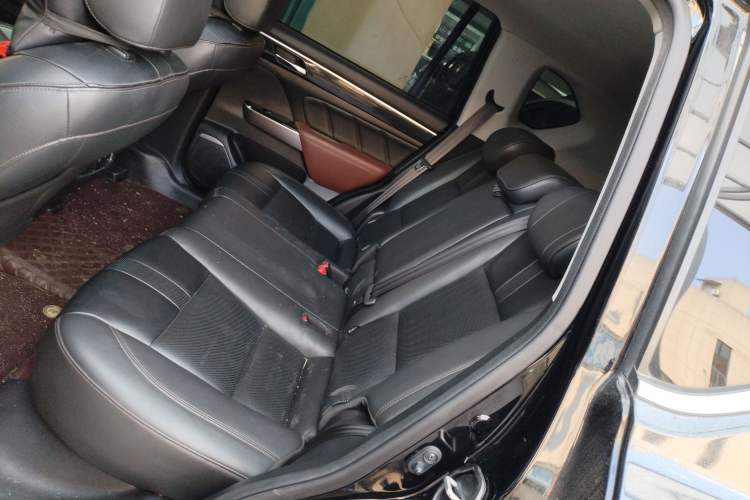 Used GAC Trumpchi GS7 2019 390T Two-Wheel Drive Luxury Smart Connectivity Version
