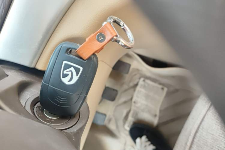 Used Baojun 730 2016 Revised 1.5L Manual Standard Version 7 Seats China V Emission Standard