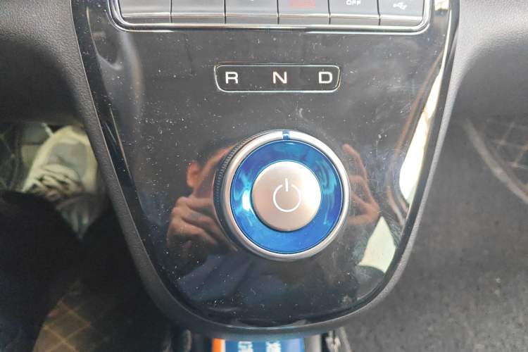 Used ORA White Cat 2022 Xiaoyue Mao Edition 401 km Flagship Model Lithium Ternary