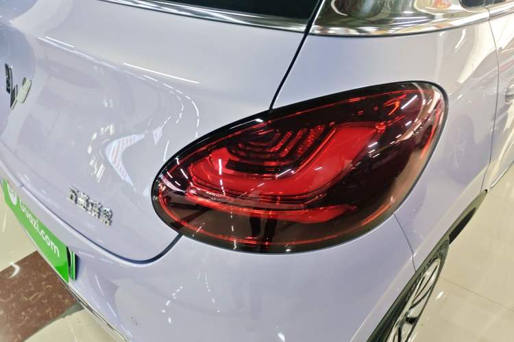 Used Wuling Bingo 2025 333 km Lingxi Deluxe Edition Right Rear Taillight