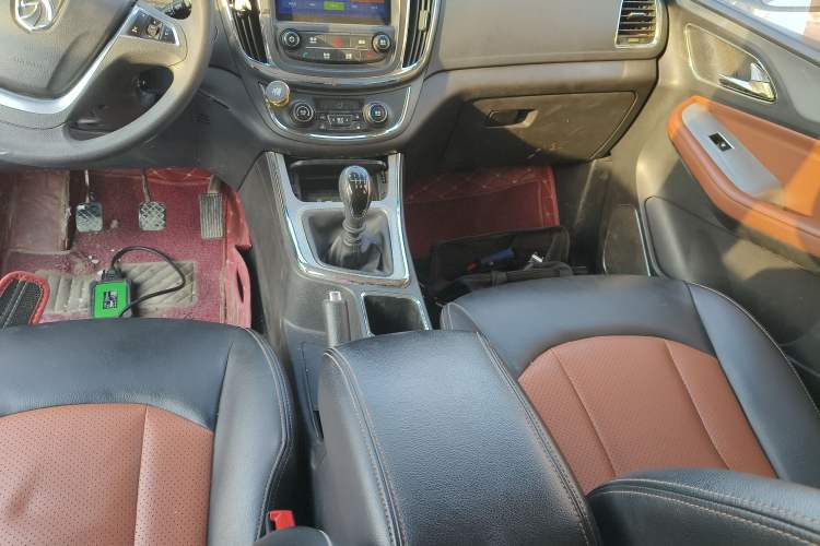 Used Baojun 560 2016 1.8L Manual Elite Edition