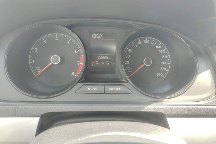 Used Volkswagen Lavida 2017 1.6L Manual Fashion Edition
