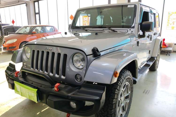 Used Jeep Wrangler 2017 3.0L Sahara Four-Door Comfort Edition