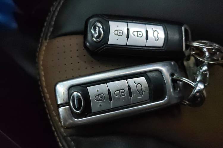 Used GAC Trumpchi GS5 Super 2015 1.8T Automatic Two-Wheel Drive Luxury Edition Vehicle Key