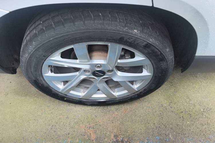 Used Jetta VS7 2022 280TSI Automatic Trend Edition Right Rear Wheel Hub