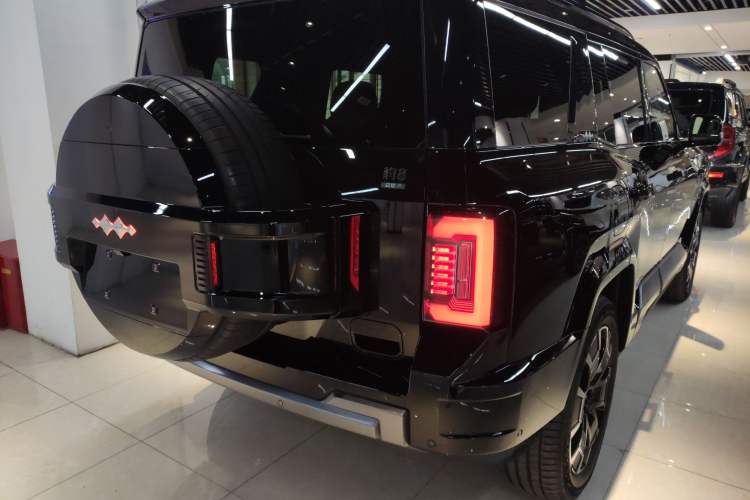 Used Formula Leopard Leopard 8 2025 Smart & Brave Flagship Edition 7 Seats