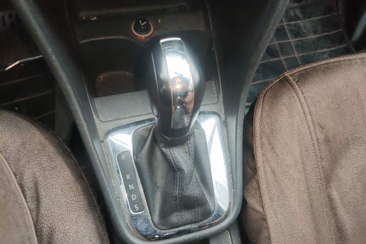 Used Volkswagen Santana 2013 1.6L Automatic Comfort Edition