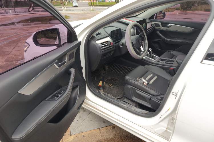 Used BYD Qin Pro 2018 1.5TI Automatic Smart Connect Fendong Model
