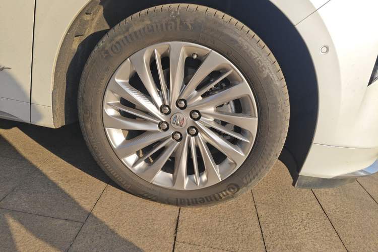 Used Buick Century 2023 2.0T Six-Seater Yinshi Edition