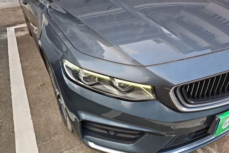 Used Geely Auto Preface 2021 2.0TD Flagship Edition Right Front Headlight