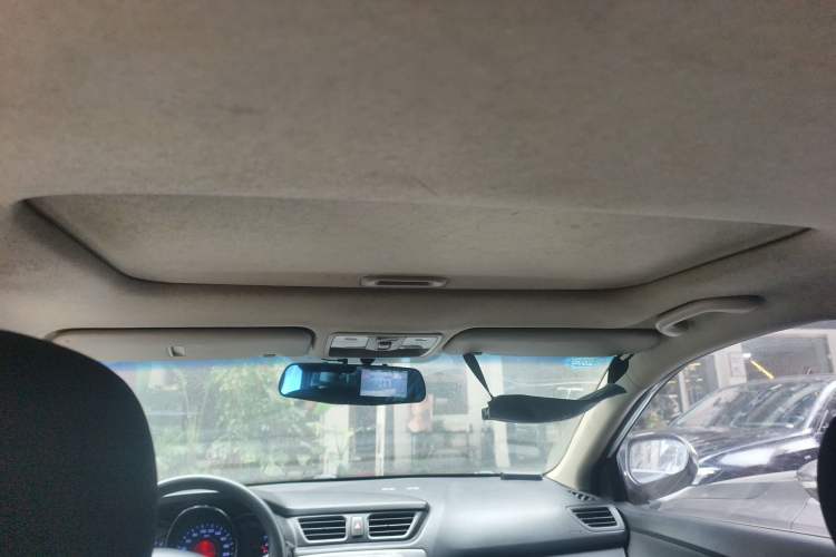 Used Kia K2 2011 Sedan 1.4L Manual Transmission GL
