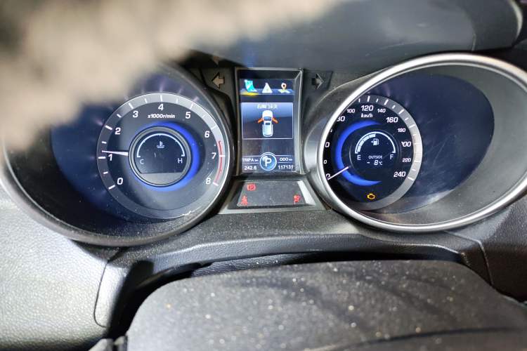 Used Changan CS75 2016 1.8T Automatic Elite Model China V Standard
