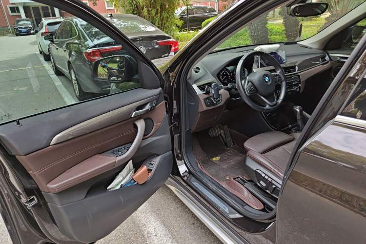 Used BMW X1 2019 xDrive20Li Luxury Model