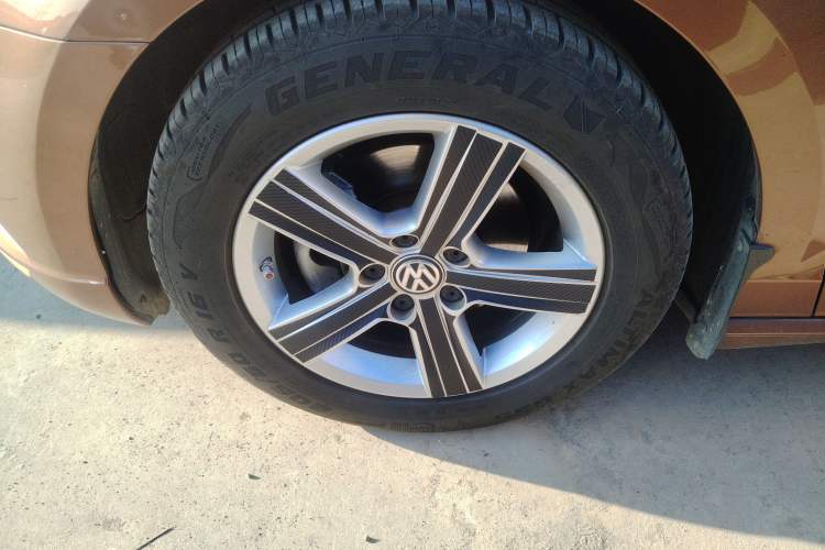 Used Volkswagen Lamando 2017 230TSI DSG Fashion Edition
