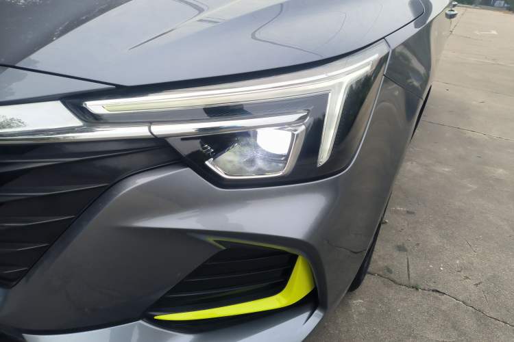 Used Roewe i6 MAX 2020 300TGI Automatic "Swell Cool Smart Drive" Edition
