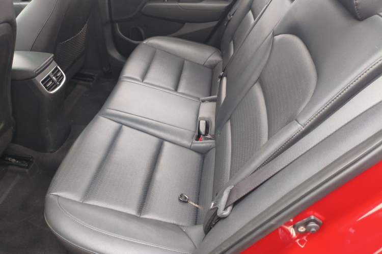 Used Hyundai Elantra (6th Generation / Lingdong) 2016 1.6L Automatic ZhiXuan · Luxury Version
