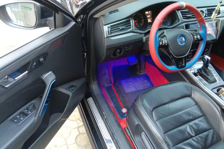 Used Volkswagen Passat 2017 1.8TSI DSG Government Procurement Version (CEA Engine) Driver Seat