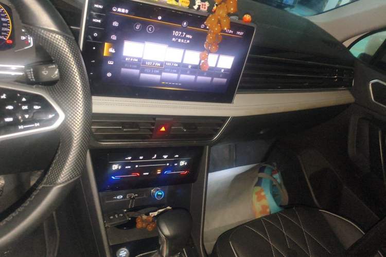 Used Volkswagen Tiguan L 2022 330TSI Automatic Two-Wheel Drive Smart Edition