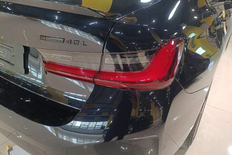 Used BMW i3 2024 eDrive 40 L Midnight Sports Package Right Rear Taillight