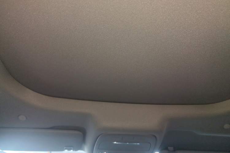 Used Ford Edge 2023 Ford Explorer L 2.0T EcoBoost Two-Wheel Drive 7-Seater Luxury Model Headliner