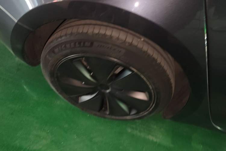 Used Tesla Model 3 2023 Rear-Wheel-Drive Version
