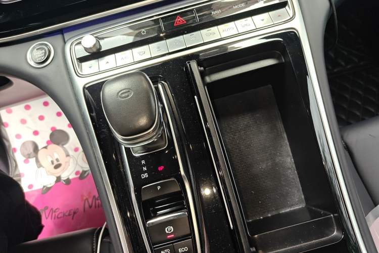 Used GAC Trumpchi M8 2021 Lingxiu Series 390T Deluxe Edition Gear Lever