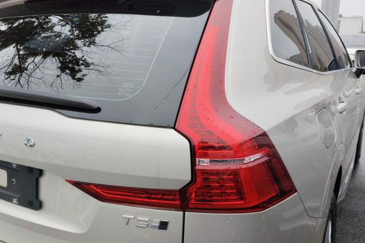 Used Volvo XC60 2019 T5 4x4 Smart Edition China VI Standard