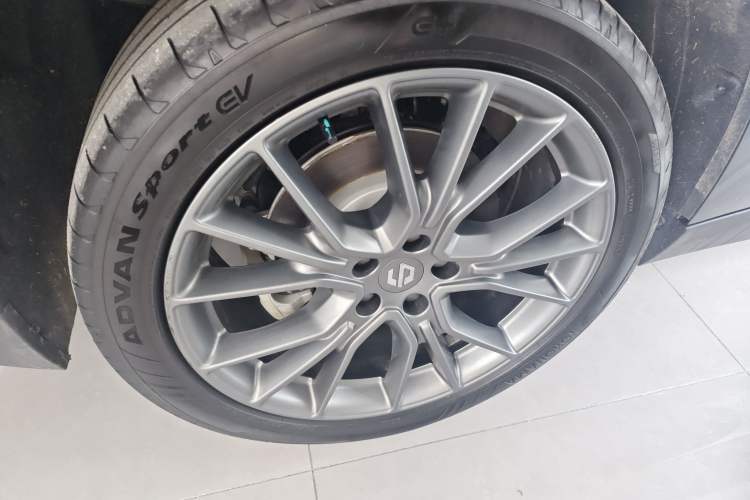 Used Leapmotor C10 2024 210 LiDAR Version Right Rear Wheel Hub