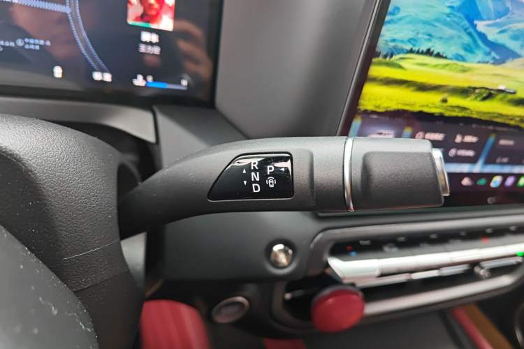 Used Tank 300 2025 2.0T Conqueror
