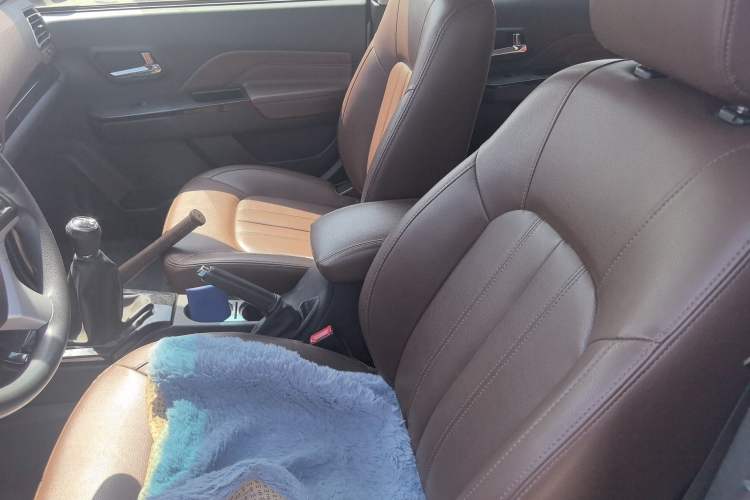 Used Great Wall Wingle 6 2017 2.4L Gasoline 4x4 Elite Version 4G69
