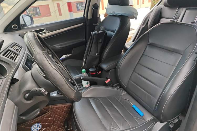 Used Volkswagen Lavida 2017 1.6L Manual Comfort Edition Left Front Seat