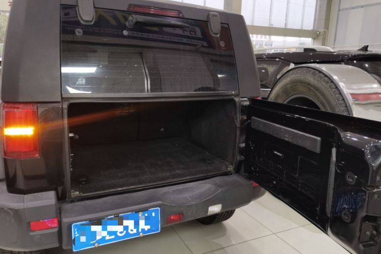 Used BAIC Off-Road BJ40 2016 40L 2.3T Automatic All-Wheel Drive Premium Edition
