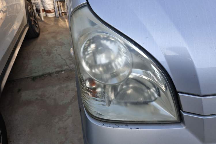 Used Wuling Rongguang 2011 1.2L Base Version
